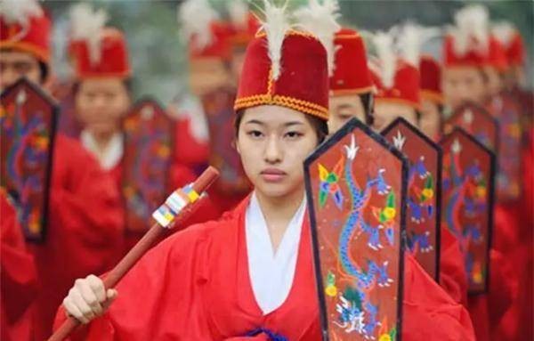 韩国学者拿出三大铁证，证明孔子是韩国人，中方用2个字回应