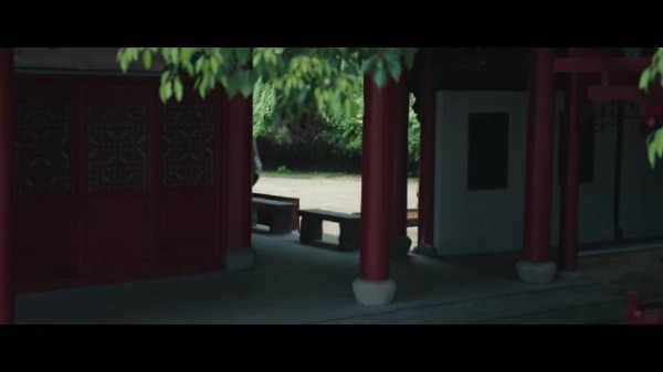 徐正溪雨中跪求,萧长卿为顾家淋透