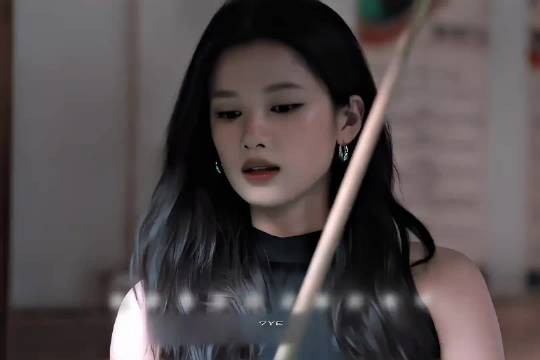 现在妹妹完全比格来着哈哈哈哈，就这样只对哥哥叛逆 把陈异吃的死死的