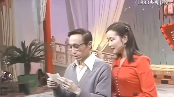 刘晓庆年轻时好美啊,居然还是个主持人