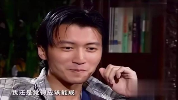 谢霆锋忆张柏芝面露幸福宠溺