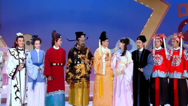 哈哈，入乡随俗，包青天来了也要说一点广东话！邓梓枫 何家劲杨怀民