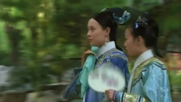 甄嬛圆明园撞见华妃一行人遭刻意刁难 凭聪慧化解危机 对方未能得逞