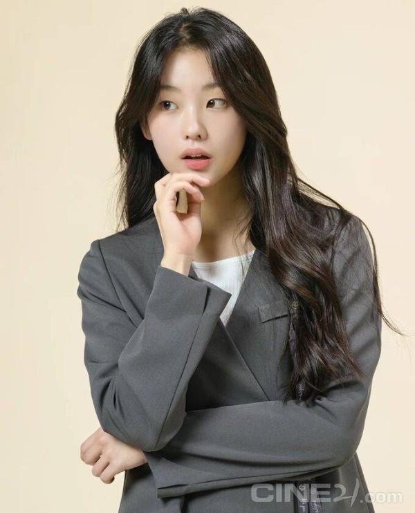 《金特务》的“网红”女儿