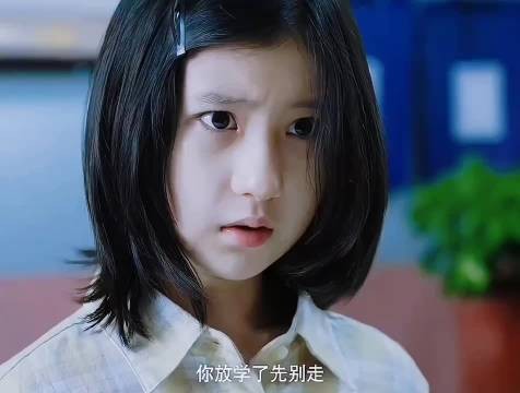同样是亲生女儿，父母的偏心太扎心了，不幸的童年需要一生去治愈