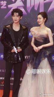 白敬亭宋轶合体走红毯 大家都在喊亲一个哈哈咱真情侣就是甜!