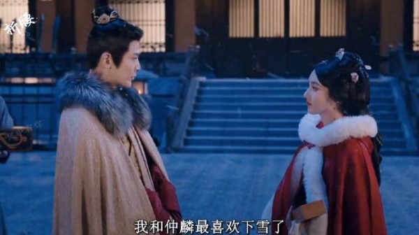 折腰:天呐小乔太美了表兄看的眼睛都直了