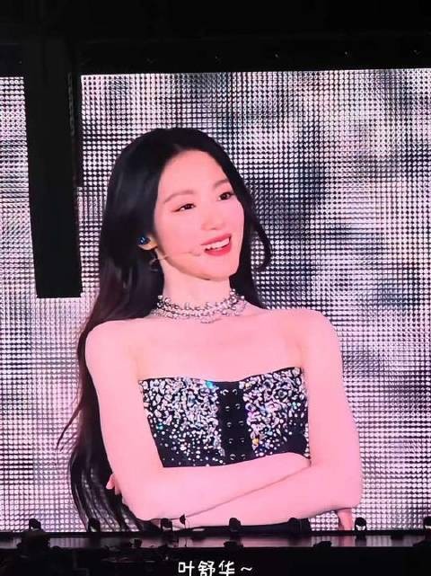 依然心心念念,那天的女娃们齐声高喊“我是谁~”