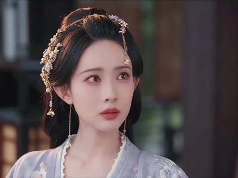 皇上见和亲公主与妘安相似，立马封为淑妃
