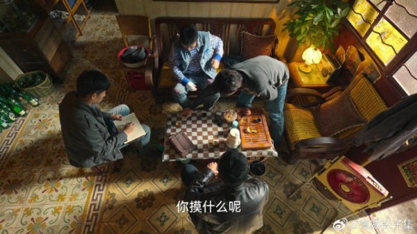 警察找上门问弟弟下落 哥哥慌张的神情,引得警察怀疑