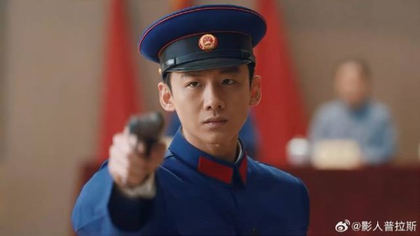 汪新参加射击比赛 马燕特意来观看,第一枪就打中十环