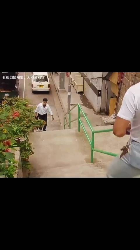 男子伪装窈窕丽人，全世界被蒙蔽唯他不知