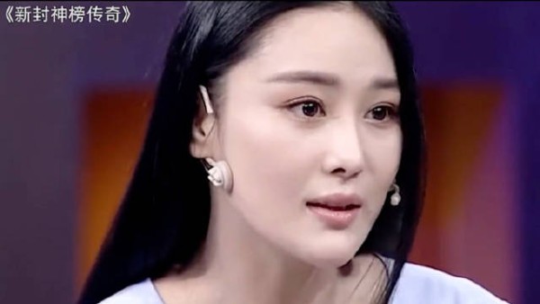 张馨予 无论多夸张的造型,她都能驾驭住,现在看也好美啊!