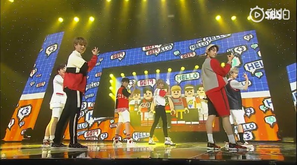 十一年前的今天(150726)，GOT7 带来《Just Right》的现场舞台