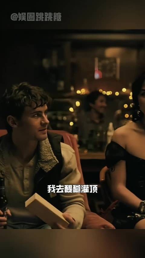 电影还是得跟你们网友一块看一块扒啊 痴迷 细思极恐