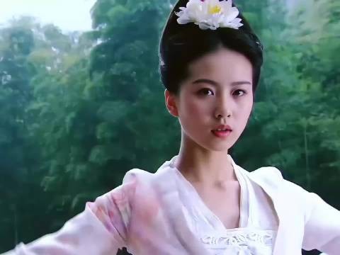 真不怪观众觉得审美倒退，以前的单元剧女主随便拎一个出来都是大美人的存在！