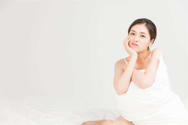 已婚女人对一个男人动了心以后，都会有的举动，尤其是结了婚的