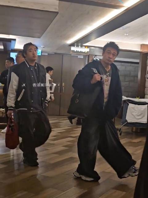 吴镇宇与费曼秒回当年《爸爸去哪儿》的有爱两父子