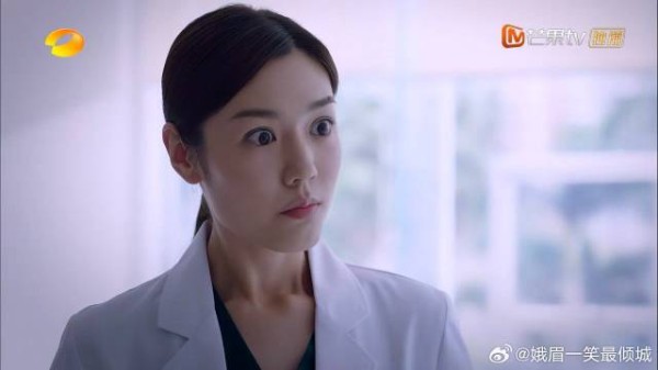 凌霄向心上人告白，女同事得知他妹李尖尖，觉得自己好蠢