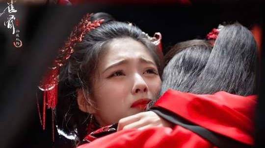看《雀骨》大结局哭晕 艾米回应与侯明昊演出汹涌爱意