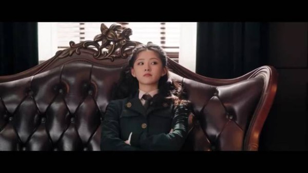 尹新月换人后表演模仿赵丽颖,被指像父女不匹配