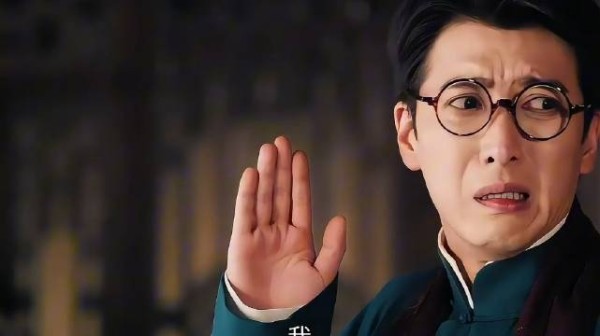 神仙打架，八爷受伤，哈哈好惨哦～所以齐铁嘴后面，齐家无后是因为这个吗？