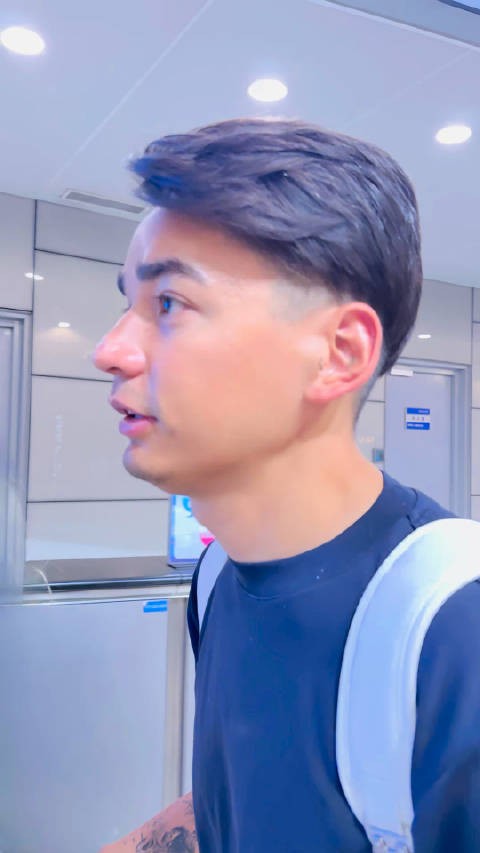 少林:(动态)发自己还是小狗? 当然发你自己啦~好可爱 260729 PVG出发