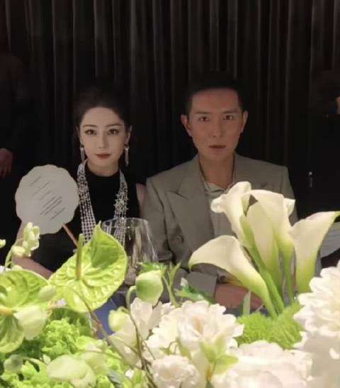 宋威龙热巴同框，摄影师宋威龙认真可爱帅