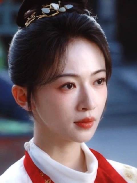 胆敢冒犯孟大人,这是在拿性命开玩笑吗?御廷谣吴谨言当街处决恶人