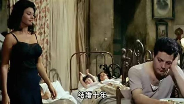女人不停的生孩子只为躲避抓捕