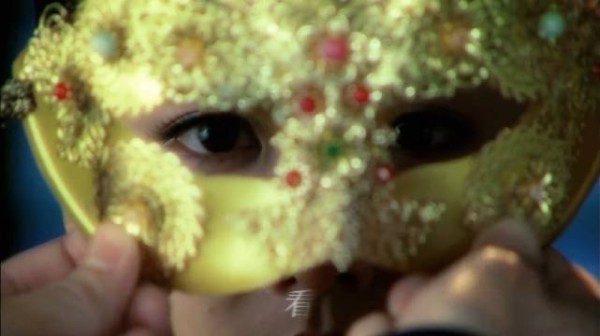 林心如霍建华结婚十周年,剪影夕阳下静静对视