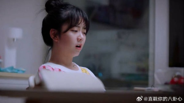 李尖尖拿凌霄当哥哥,突然间被他告白,显得十分烦躁