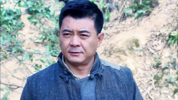迎亲队伍不幸遭到鬼子截杀，八路竟从天而降全歼鬼子