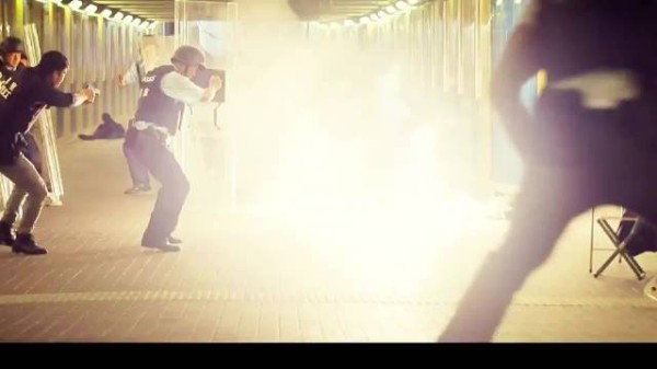 谢霆锋甄子丹教堂对决，怒火重案上演生死搏