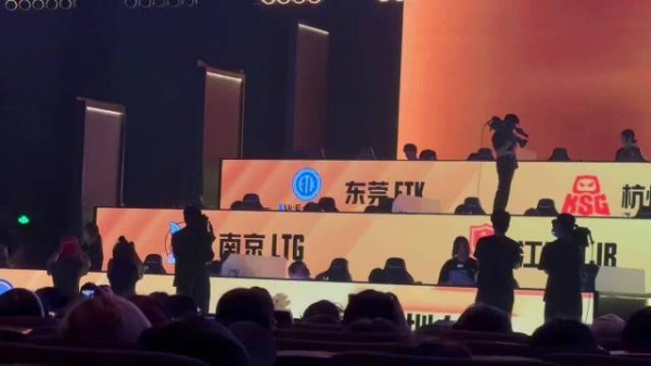 恭喜tc成功吃鸡