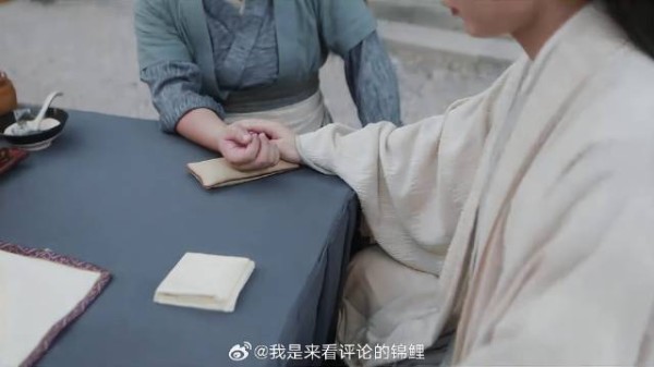 壮汉去看腰病，不料大夫竟说有喜了，他懵圈了