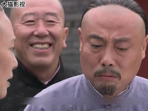 白景琦把丙宽的宝贝辫子剪了!