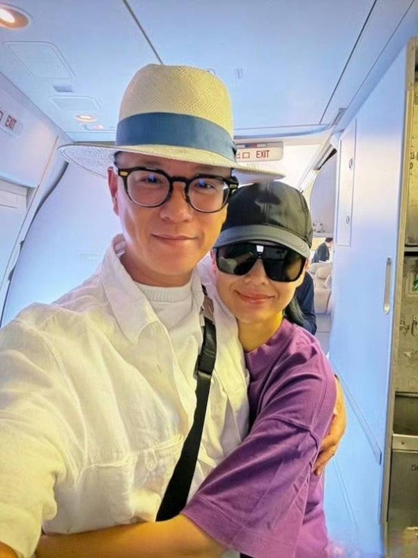 世纪同框!黄宗泽与前任老公正面相遇,一个动作刷屏全网