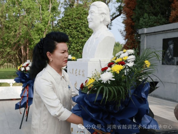 河南省戏曲大师弟子中，申小梅堪称翘楚