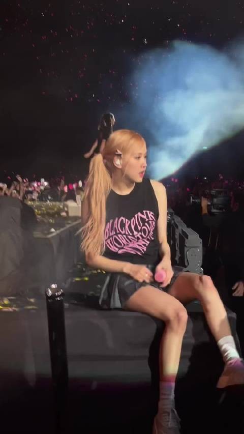 朴彩英Rosé <a target=