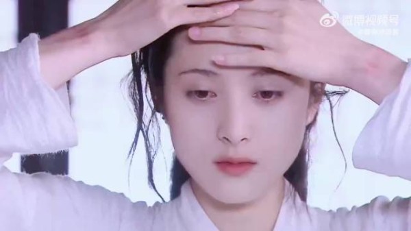 淡极生艳，好绝的一张脸！年轻时候为什么不多拍两部古装戏啊！
