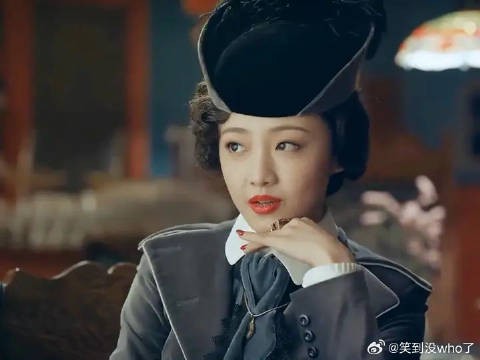 谁都不服就服这位,一言不合就怼人的社会拽姐曲曼婷