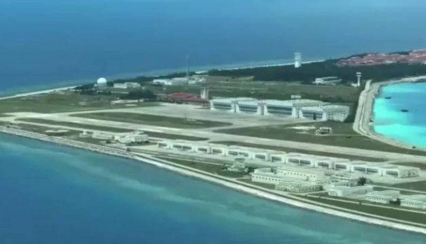 菲律宾海岸警卫队充当御用摄影师，镜头下中国美济岛尽显大国底气