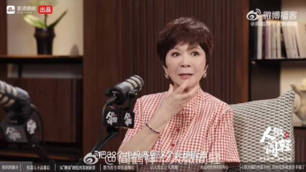 蔡明作品陪伴三代人，从春晚到菜菜子