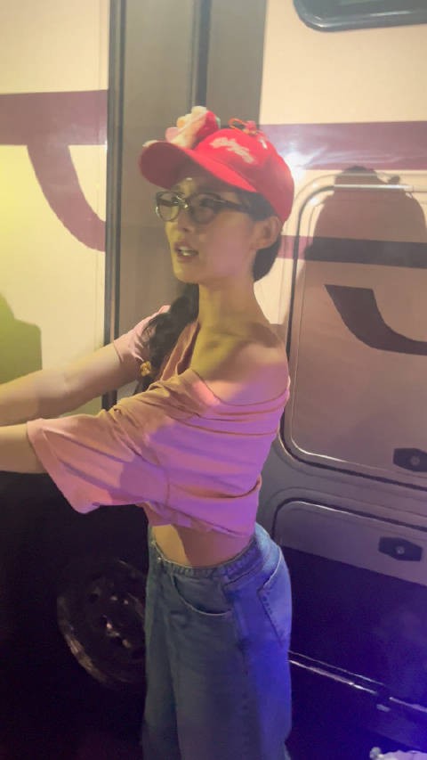 姐姐我真挤不进去啊