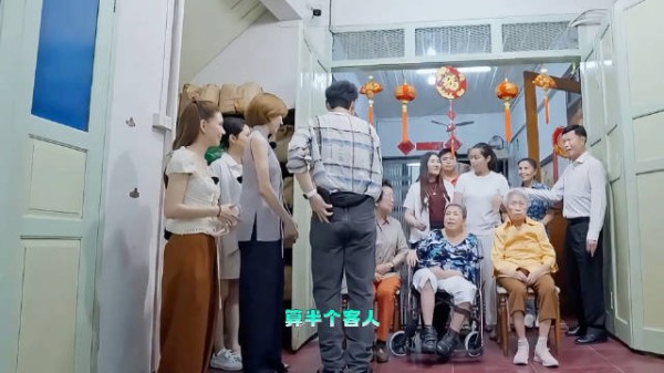 女明星对自己太严苛了,海清给张雅琪上了一课!