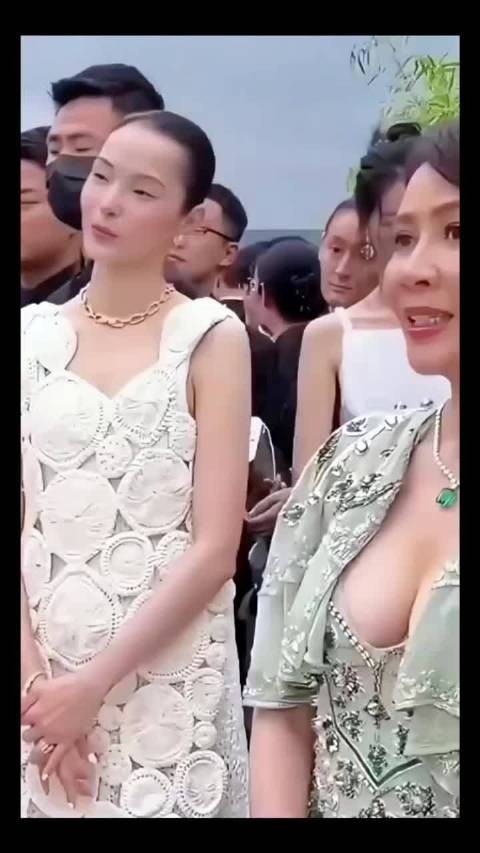 刘嘉玲60岁仍身材火辣，娱乐圈惊艳亮相！