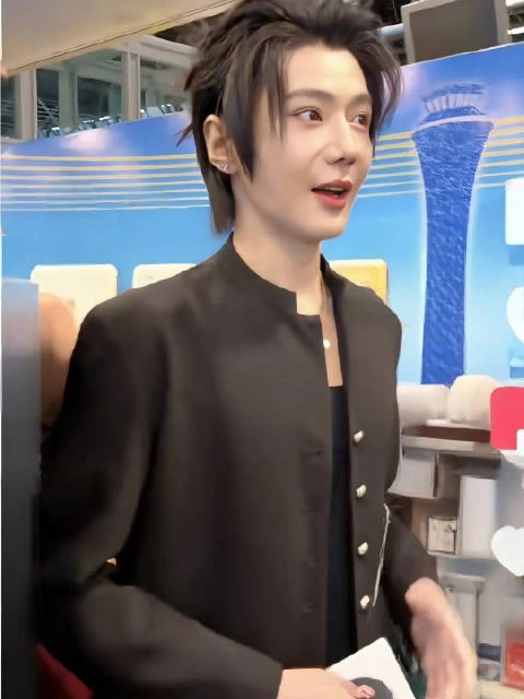 郝熠然出发曼谷<a target=