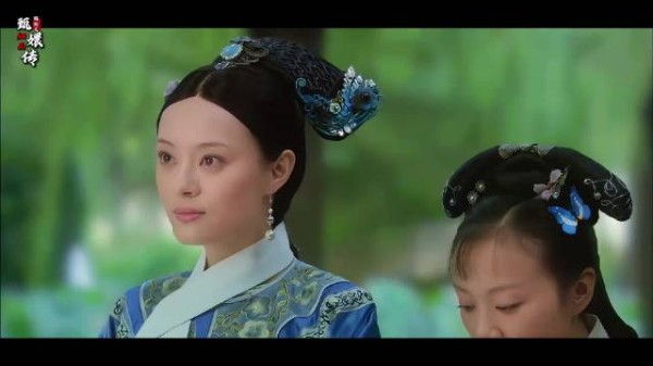 甄嬛与华妃狭路相逢,华妃步步紧逼