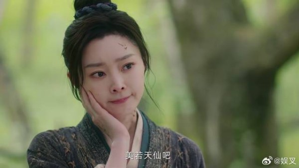 颜南星被泼马粪 江心白脸盲认不出,下秒反应贼逗